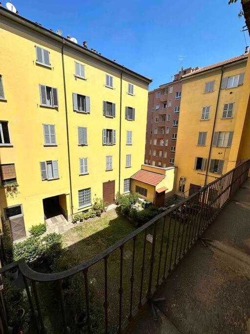 Xenia Apartments - Charming Garden Suite In Porta Venezia มิลาน ภายนอก รูปภาพ